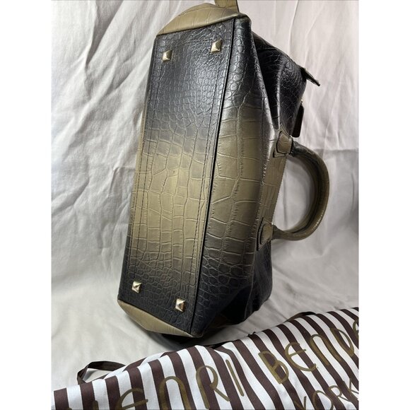 Henri Bendel New York Alligator Embossed Large Leather Handbag With Dust Bag - Picture 6 of 16